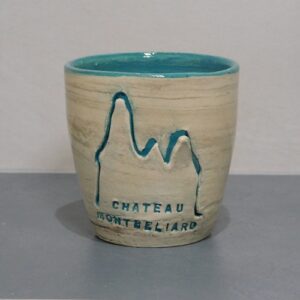 Photophore en céramique, local et emblématique de Franche-Comté. Poterie bellecomtelle création artisanale de Haute-Saône
